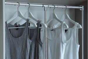 Colgador Basculante Intoo INT-A016 – Maximiza Tu Espacio con Estilo