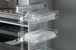 Estantería Lateral Intoo INT-A010 – Solución de Almacenamiento Elegante y Práctica